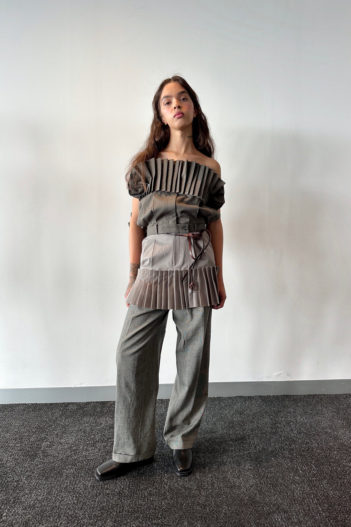 Grey Pleat Mini 6