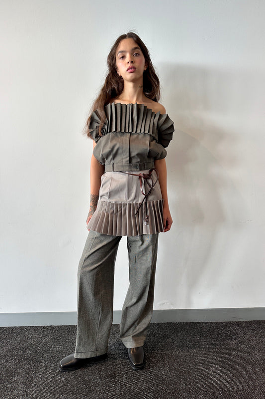 Grey Pleat Mini 6